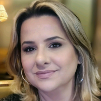 Foto de perfil de FLÁVIA RODRIGUES CAMPOS